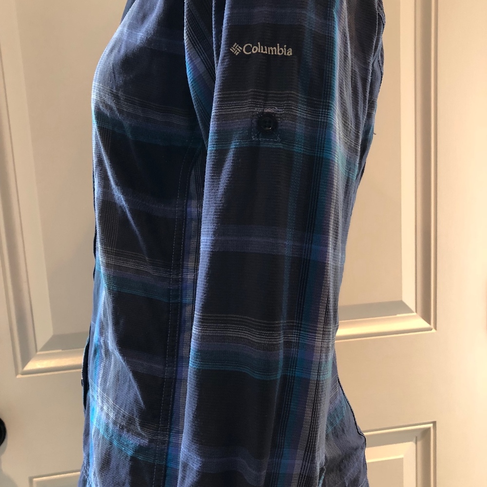 Columbia Button Down Blouse With Hidden Pockets - image 3